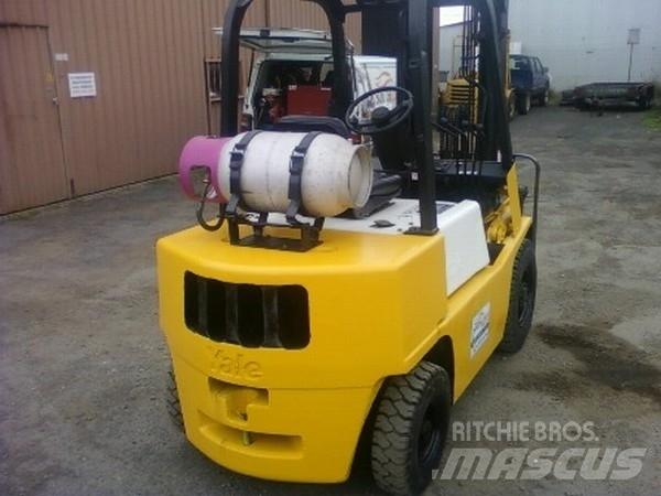 Yale 2.5 Tonne Carrelli elevatori GPL