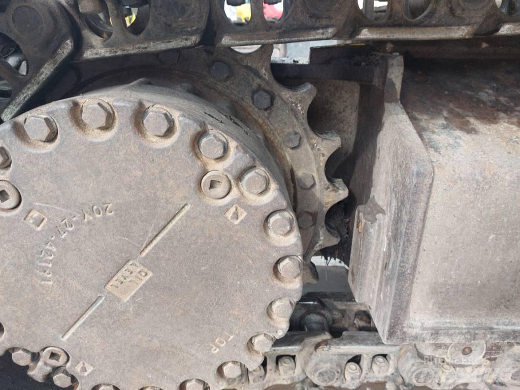 Komatsu PC228USLC-11 Escavatori cingolati