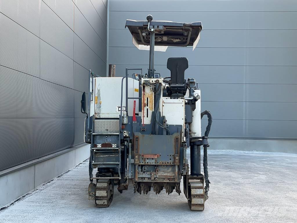 Wirtgen W 100 CFI Fresa a freddo per asfalto