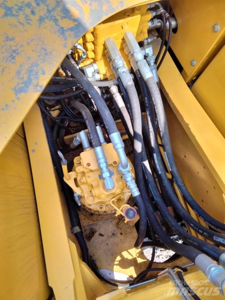 Komatsu PC 160 Escavatori medi 7t - 12t
