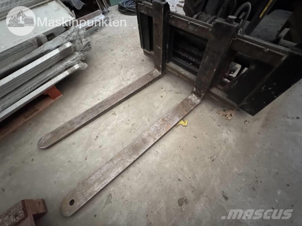 JCB 403 Pale gommate