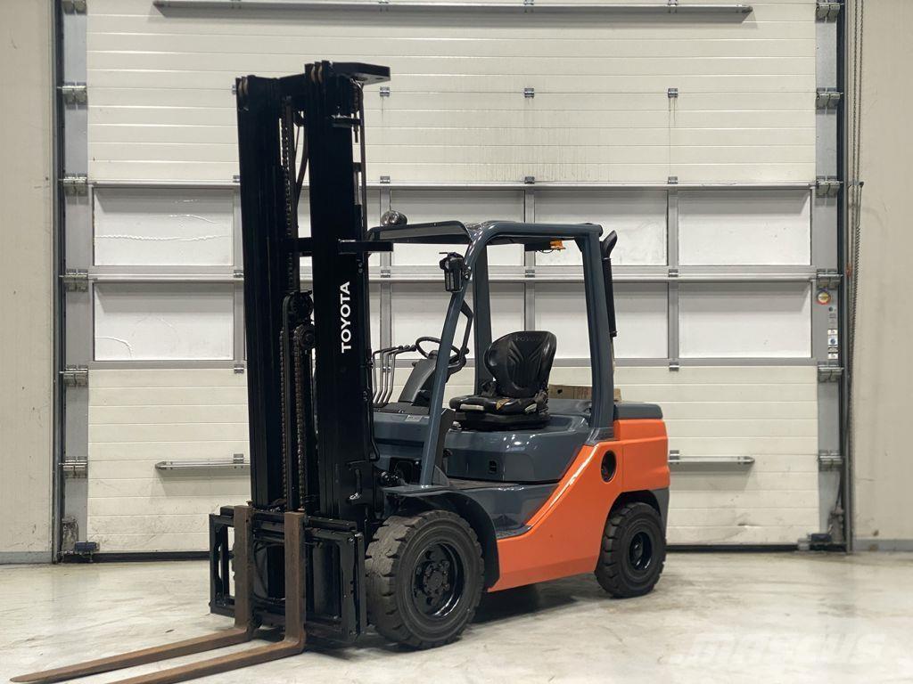 Toyota 52-8FDF30 Carrelli elevatori diesel