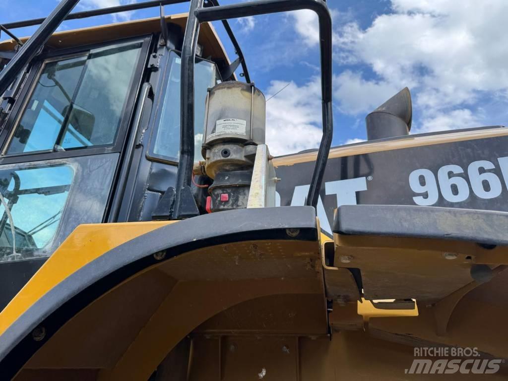 CAT 966 K Pale gommate