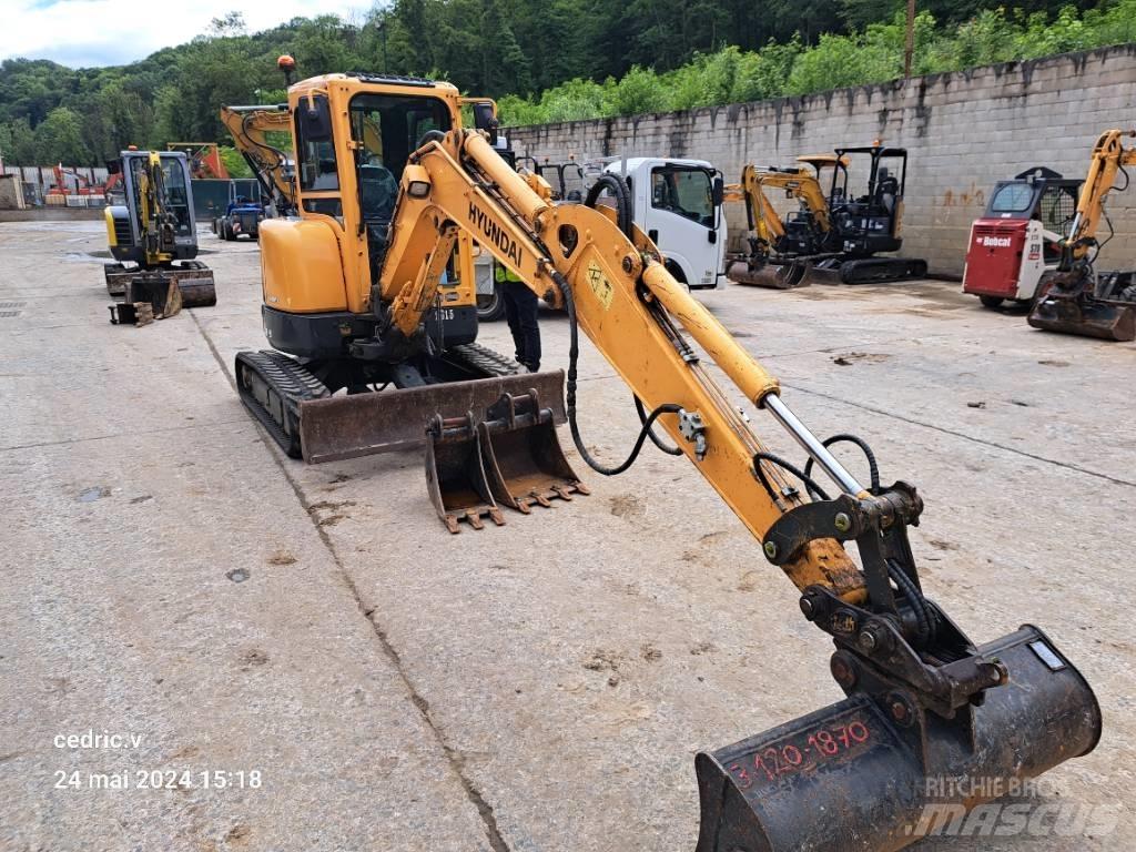 Hyundai R35Z-9 Miniescavatori