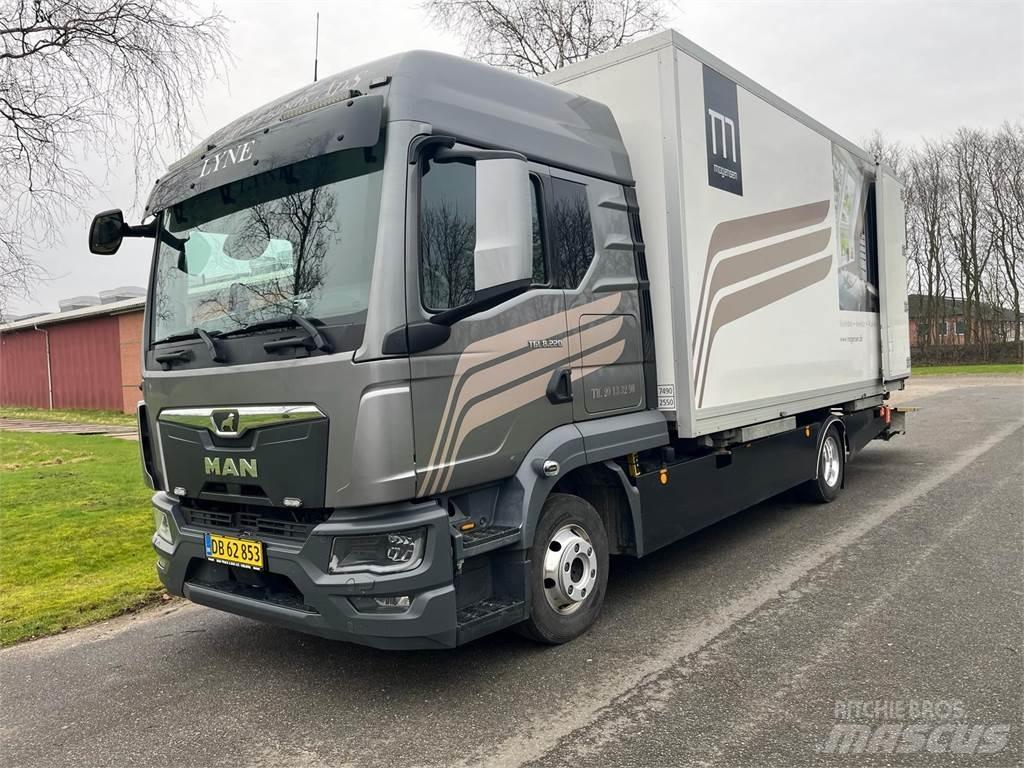 MAN TGL 8.220 Camion cassonati