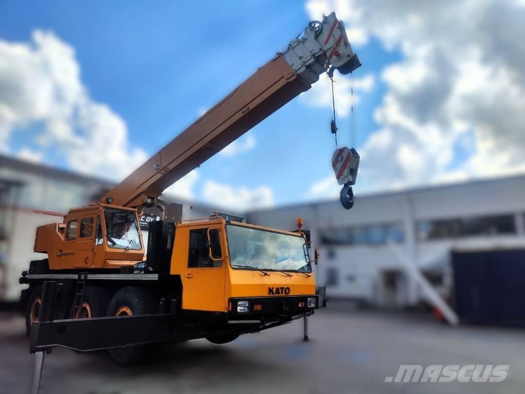 Kato KA 400 E Gru per tutti i terreni