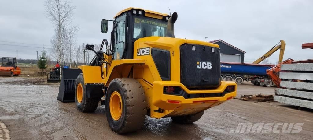 JCB 427 Agri Pale gommate