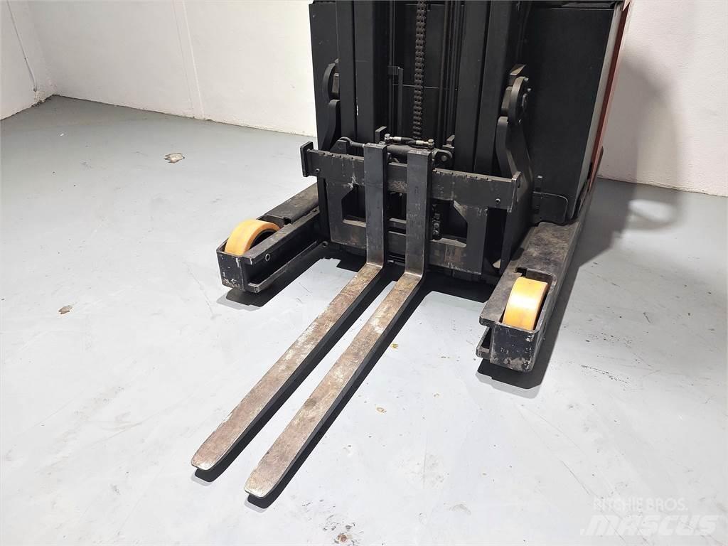 BT RRE 160 Carrello retrattile
