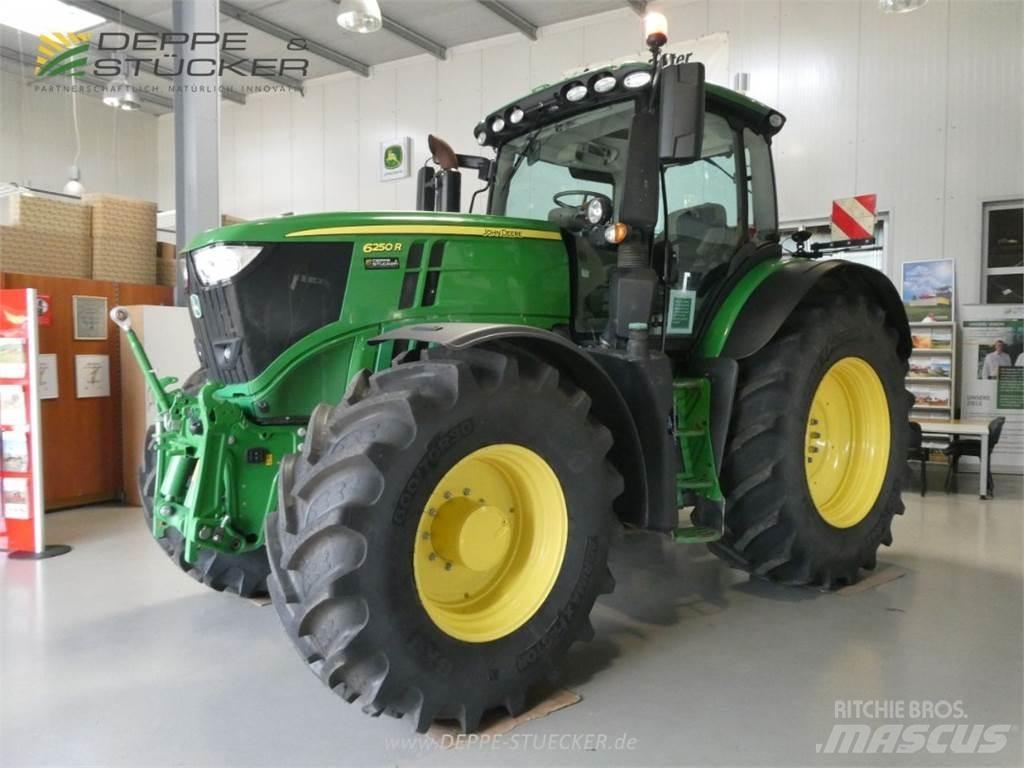 John Deere 6250R Trattori