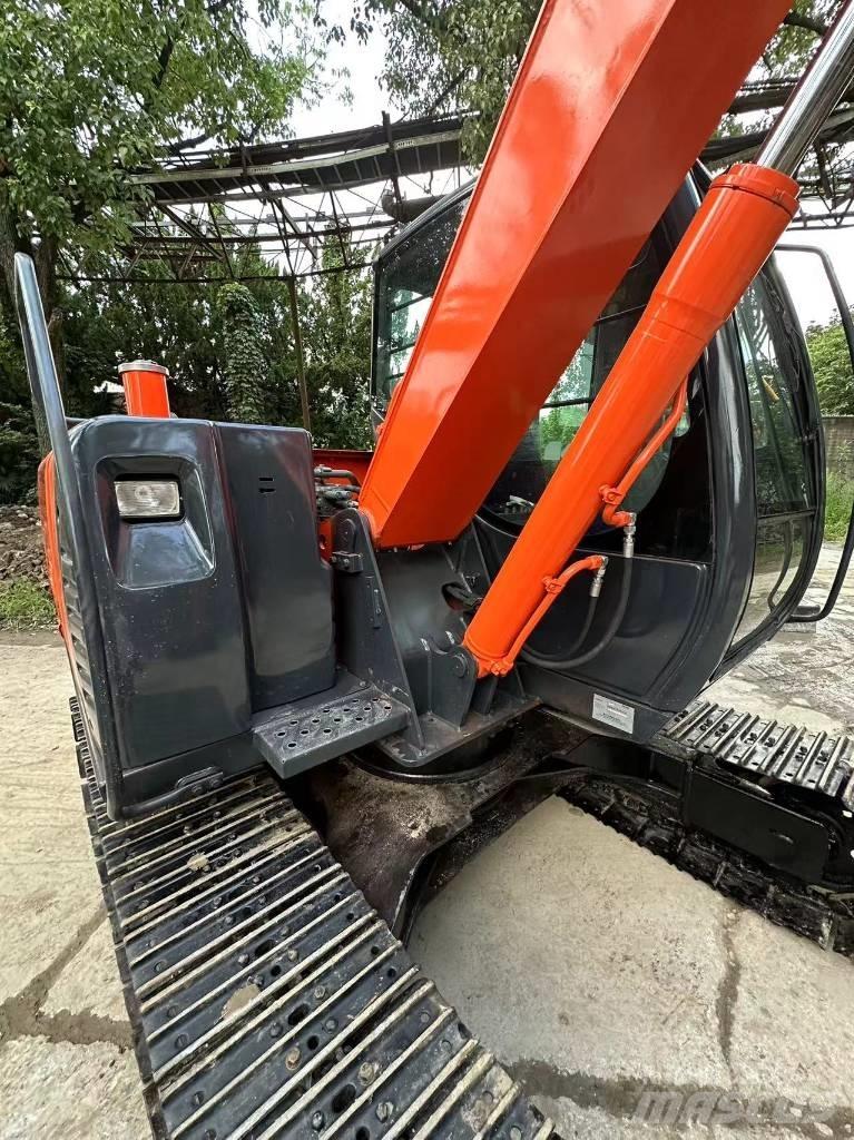 Hitachi 70 Escavatori cingolati