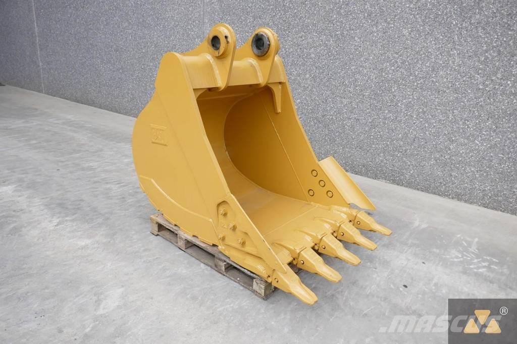 CAT 320 Bucket Benne