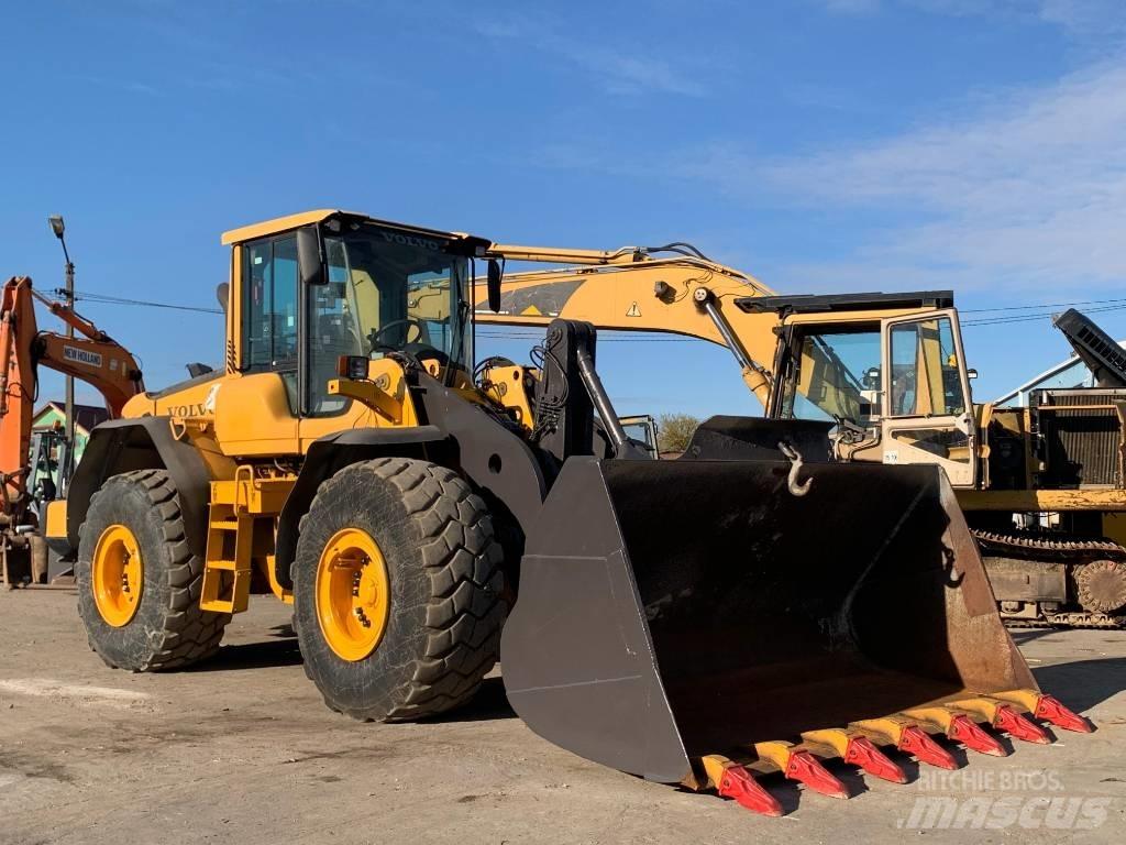 Volvo L 110 F Pale gommate