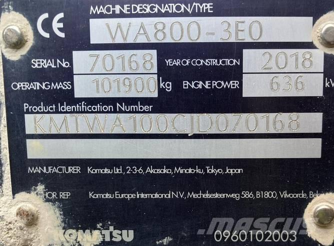 Komatsu WA 800-3 Pale gommate