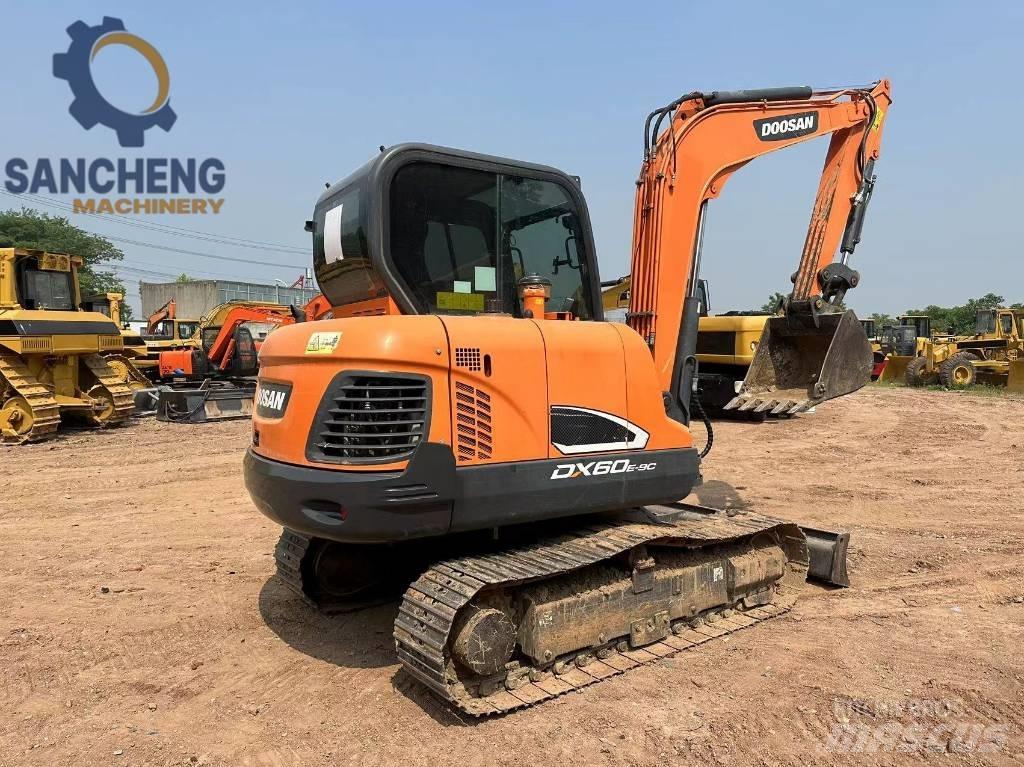 Doosan DX 60 Escavatori cingolati