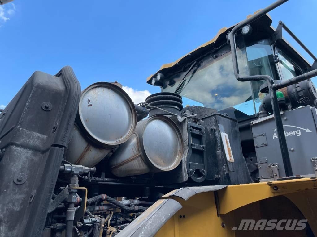 CAT 966MXE Pale gommate
