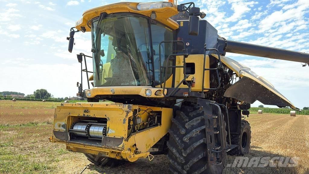 New Holland CR 960 Mietitrebbiatrici