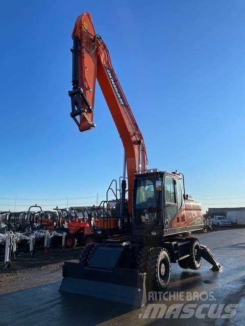 Doosan DX210W-7 Escavatori gommati