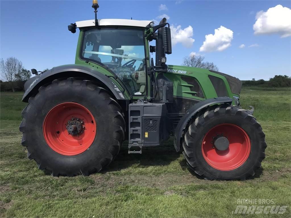 Fendt 828 Vario Trattori