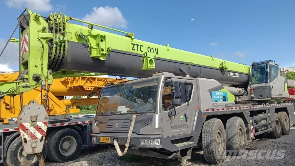 Zoomlion ZTC800 Gru per tutti i terreni