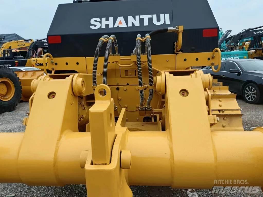Shantui D22 Dozer cingolati