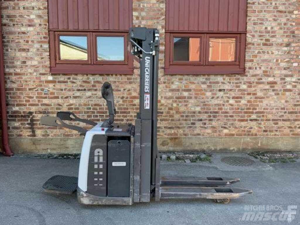 Atlet PSP Carrelli elevatori bassi a piattaforma