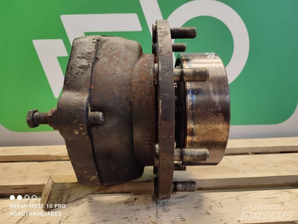 Bobcat T hub Assi