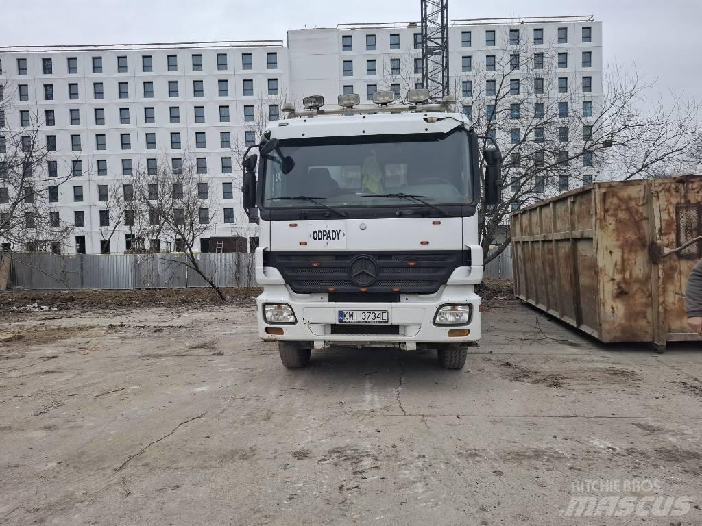 Mercedes-Benz 3244 Camion con gancio di sollevamento