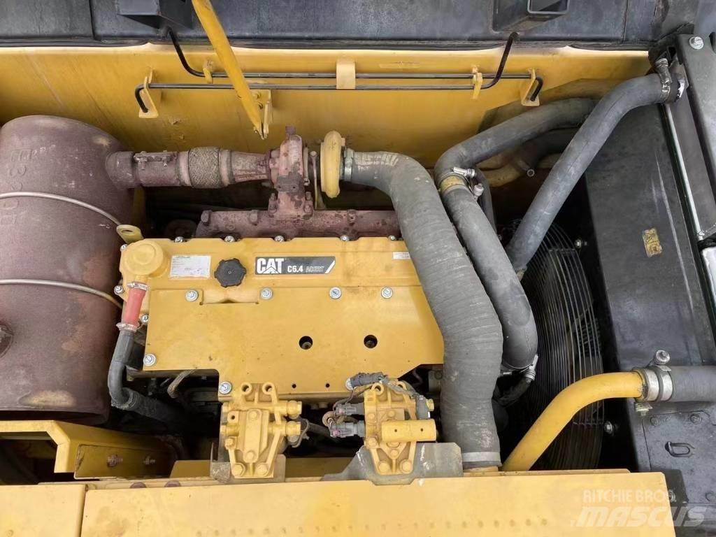 CAT 323 D L Escavatori cingolati