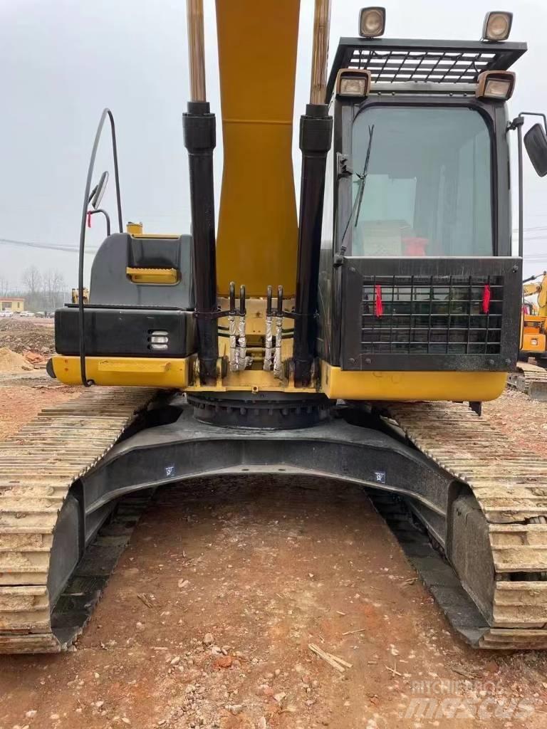 CAT 323 D L Escavatori cingolati