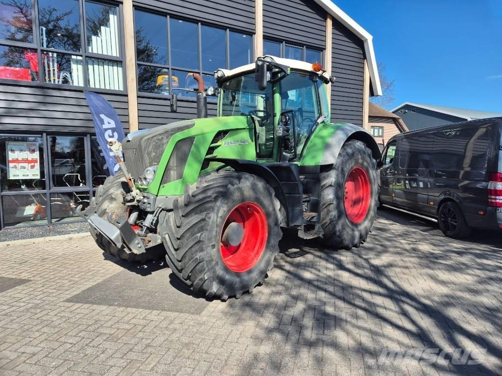 Fendt 828 Vario Trattori