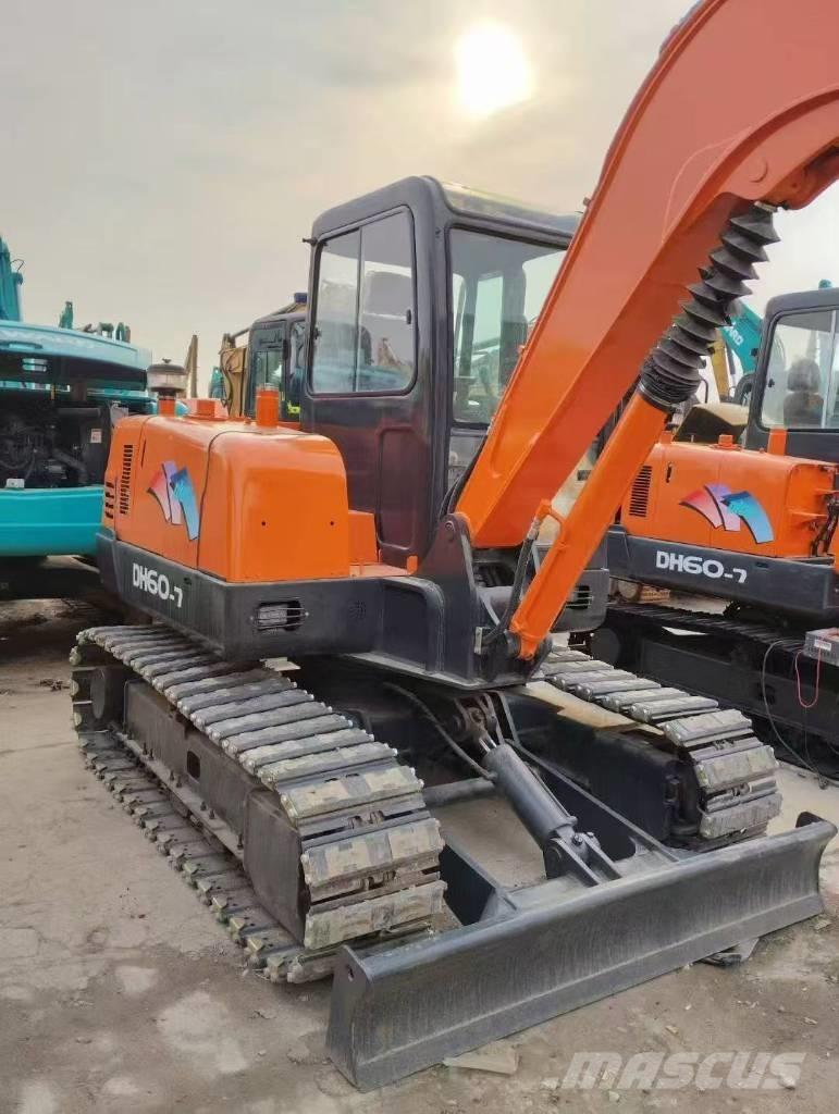 Doosan 55 Escavatori cingolati