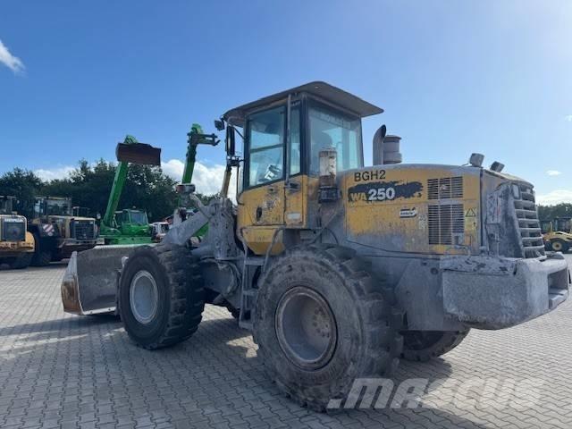 Komatsu WA 250-5 Pale gommate