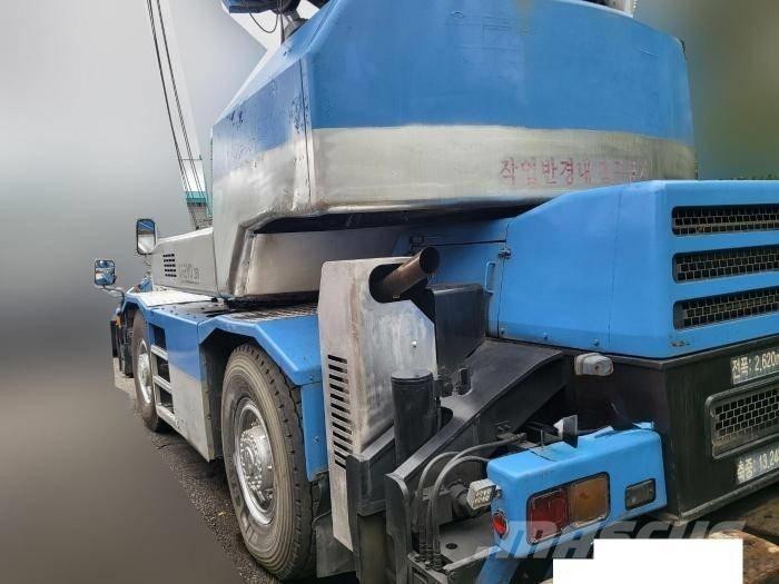 Tadano TR 250 M-6 Gru per terreni difficili