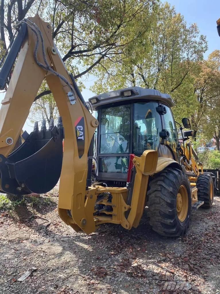 CAT 420F Terne