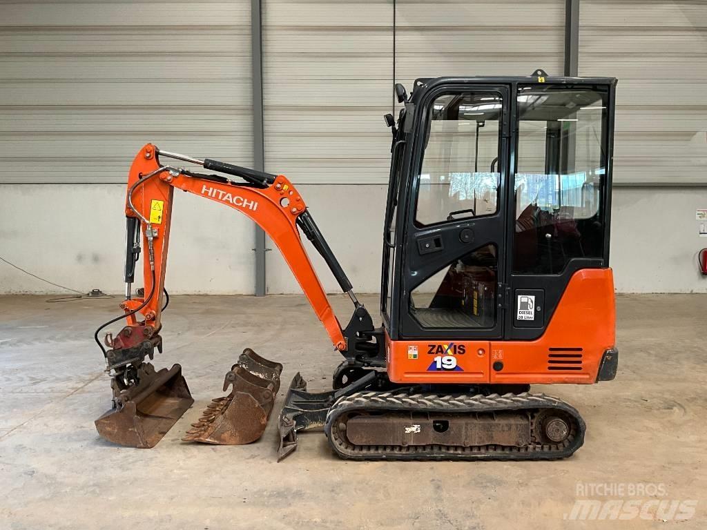 Hitachi ZX 19-6 CR Miniescavatori