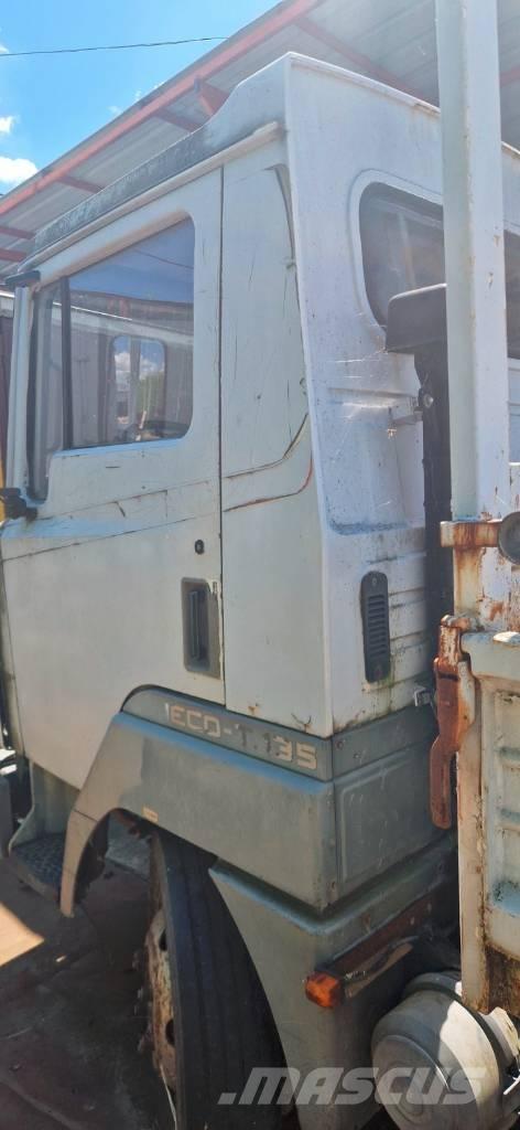 Nissan ECO T 135 Camion ribaltabili