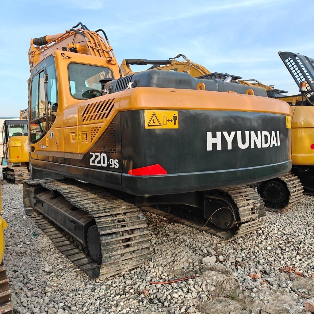 Hyundai R220-9S Escavatori cingolati
