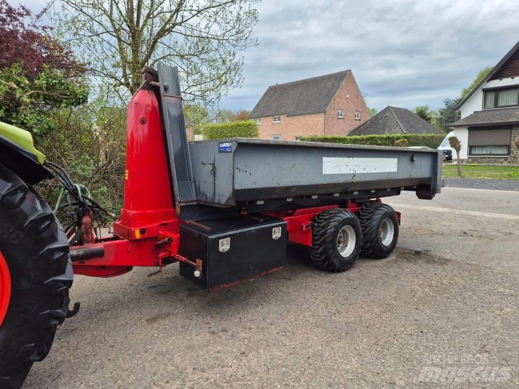 Agromet Warfama T041 Rimorchi con braccio di sollevamento a gancio