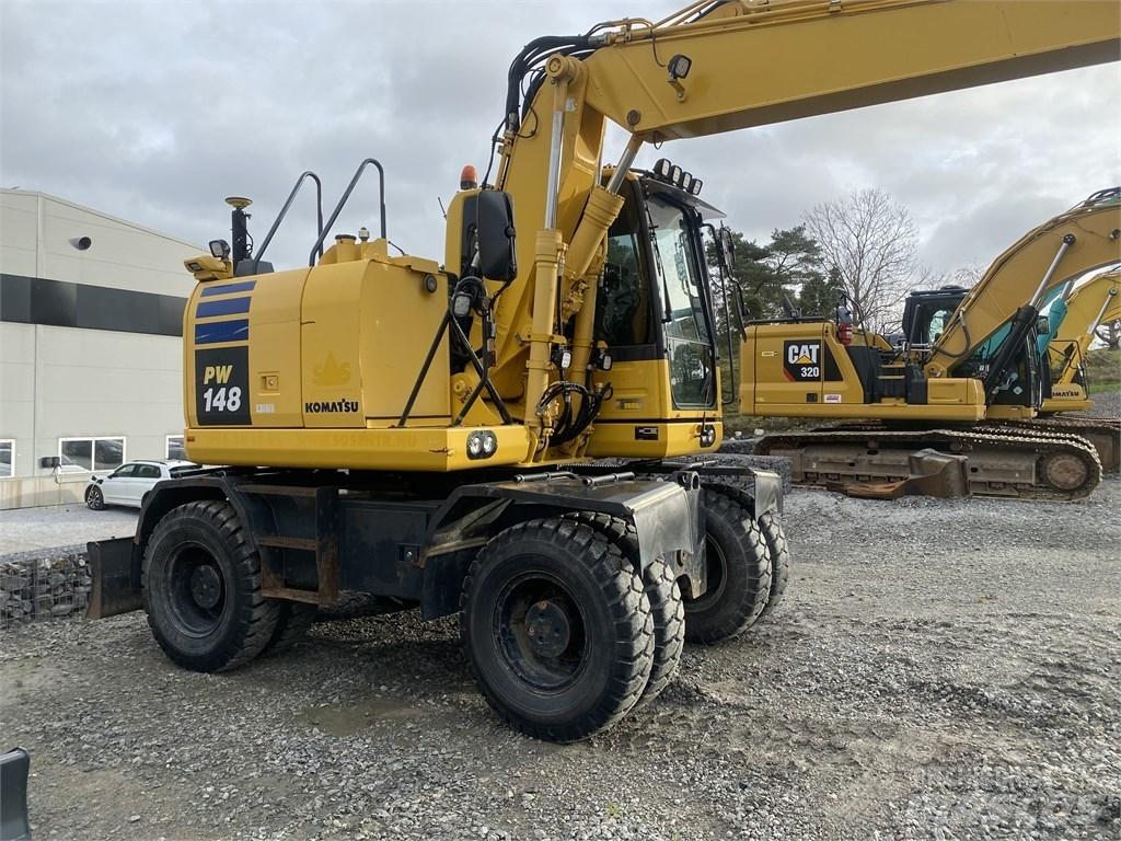 Komatsu PW148-10 Escavatori gommati