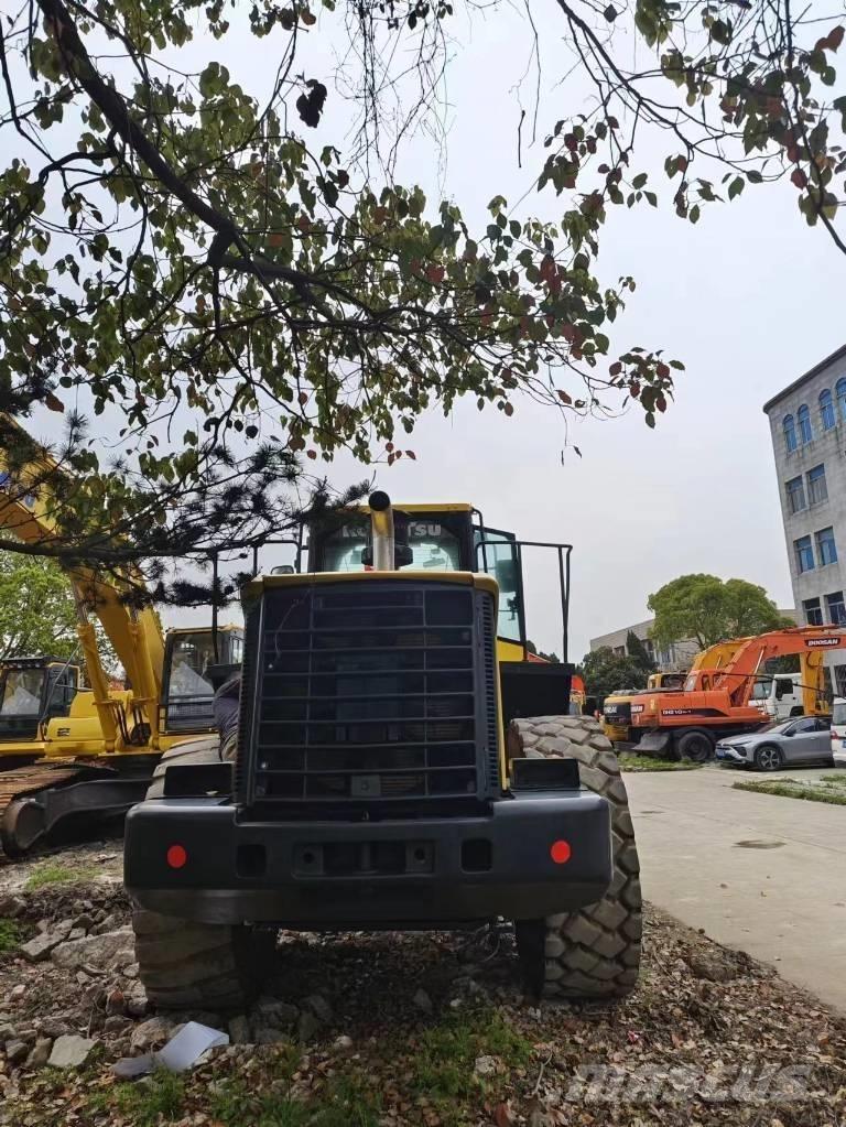 Komatsu WA 470-6 Pale gommate