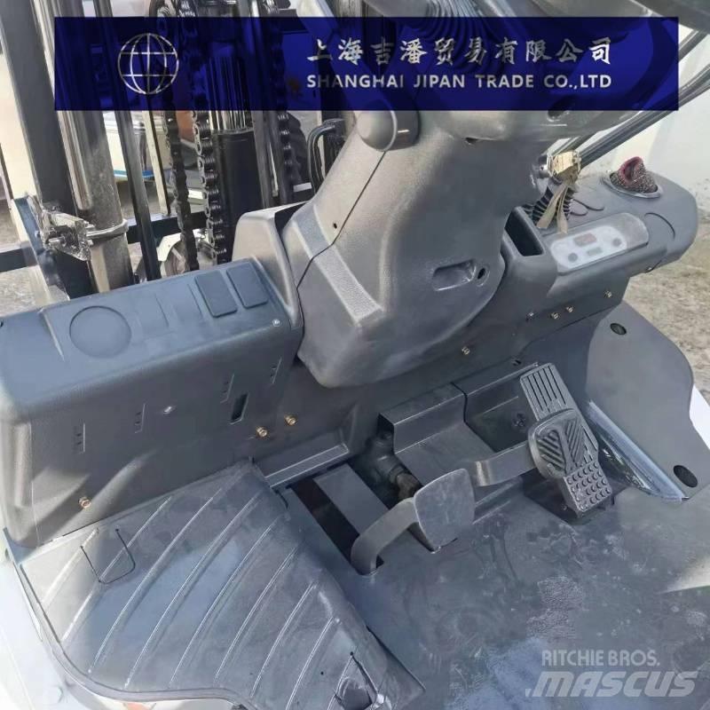 TCM FD 30 Carrelli elevatori diesel