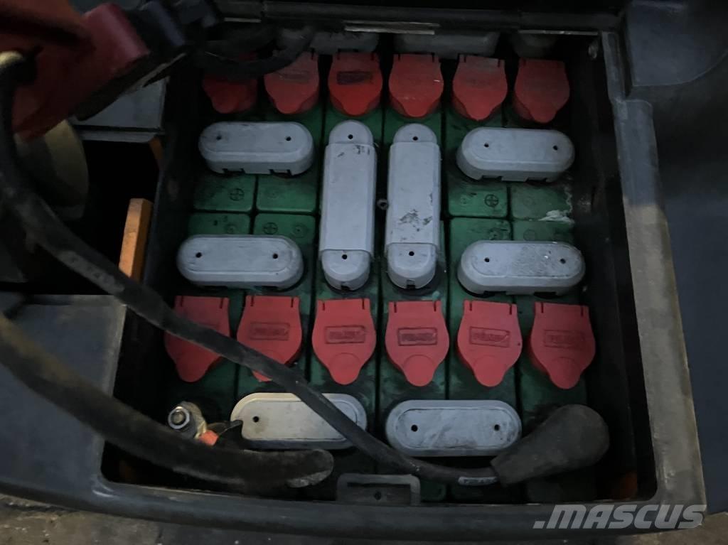 Still EGV12   V-4250 Carelli stoccatori  automatici-usati