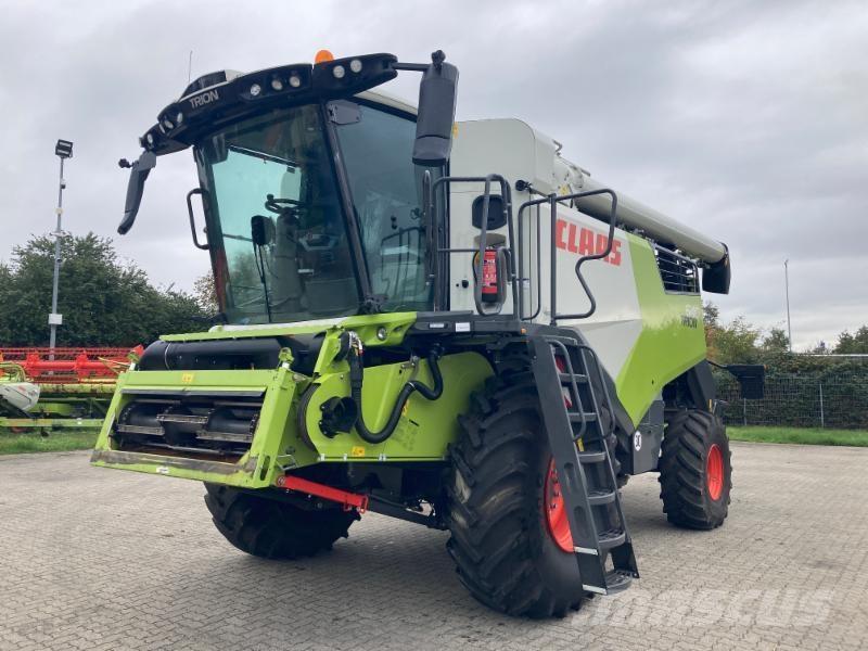 CLAAS TRION 640 Mietitrebbiatrici
