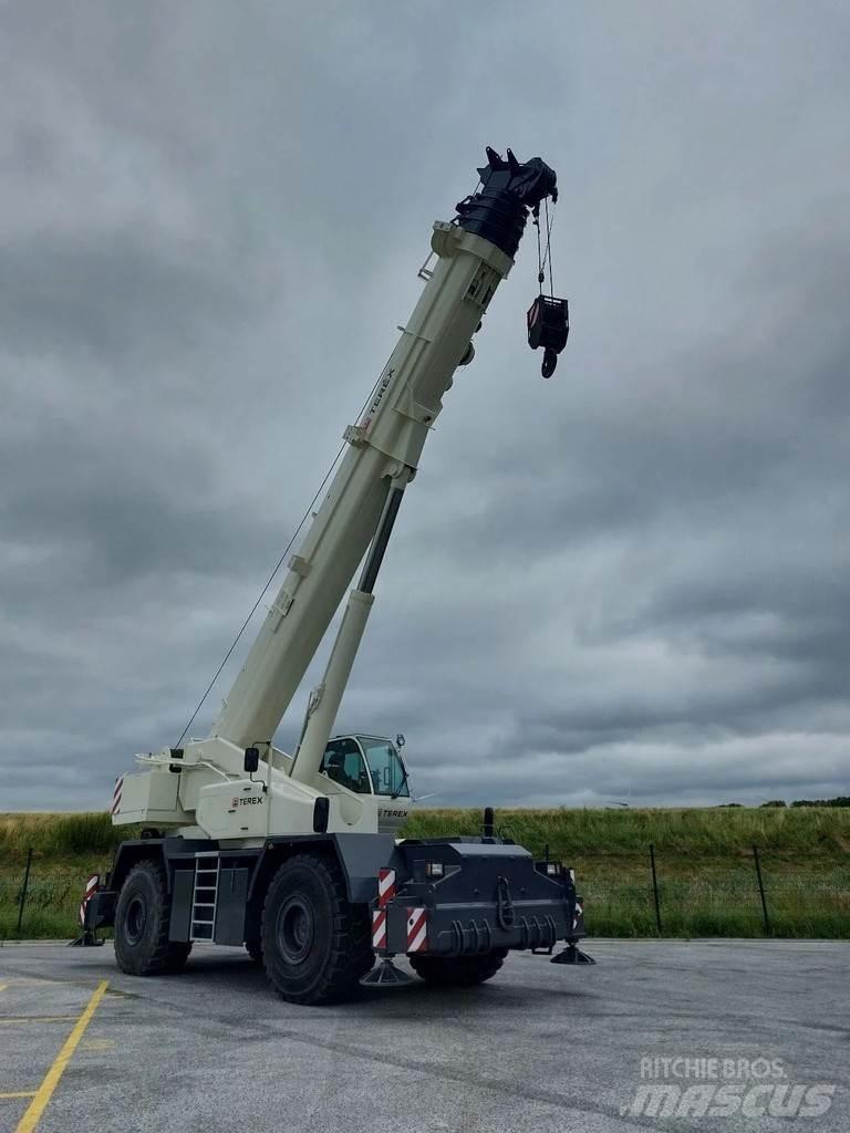 Terex RT100 Gru per terreni difficili