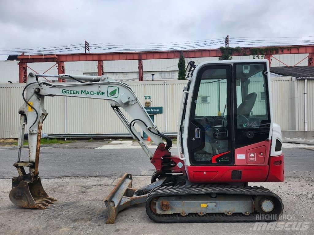 Takeuchi TB 240 Miniescavatori