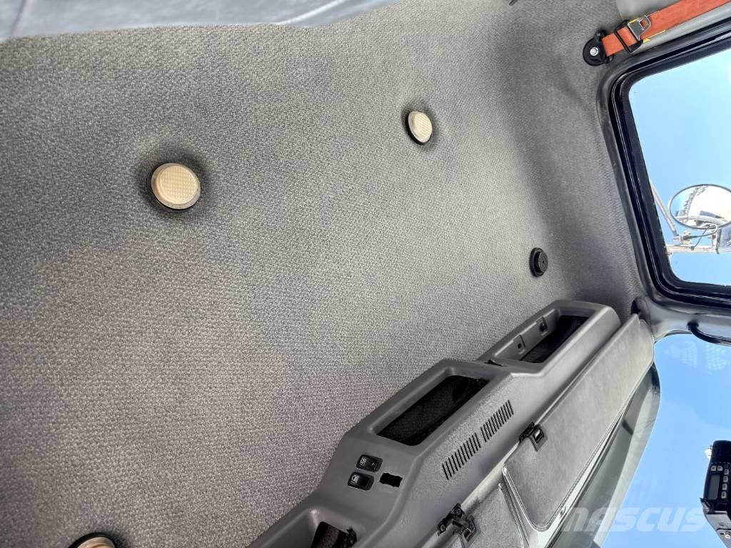 Mack CHU 613 Carroattrezzi