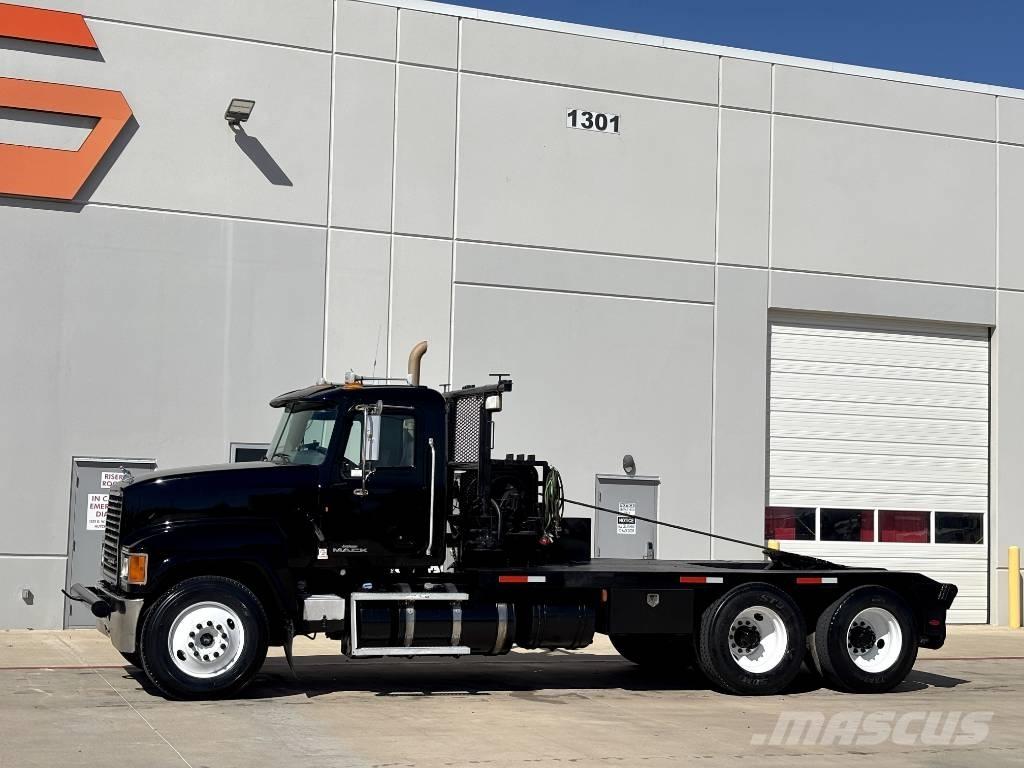 Mack CHU 613 Carroattrezzi