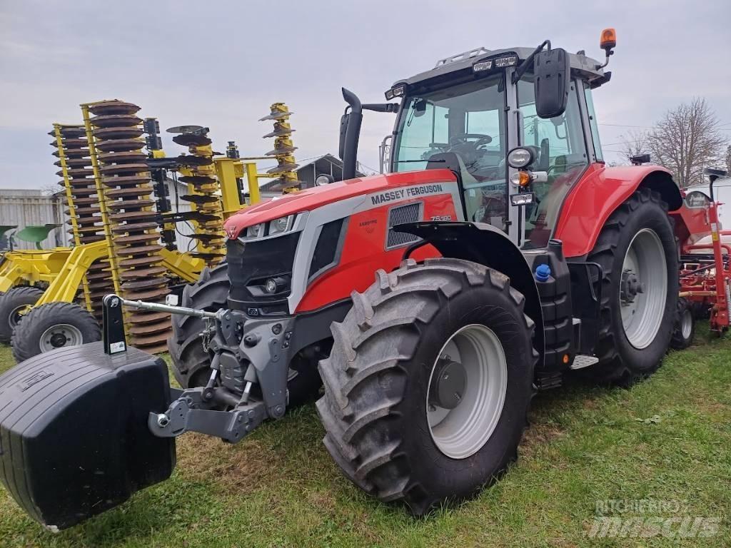 Massey Ferguson 7 S Trattori