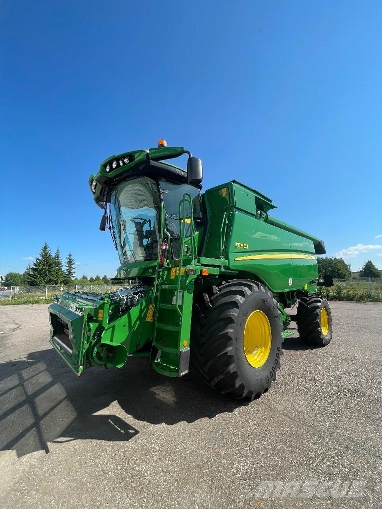 John Deere T 560 i Mietitrebbiatrici