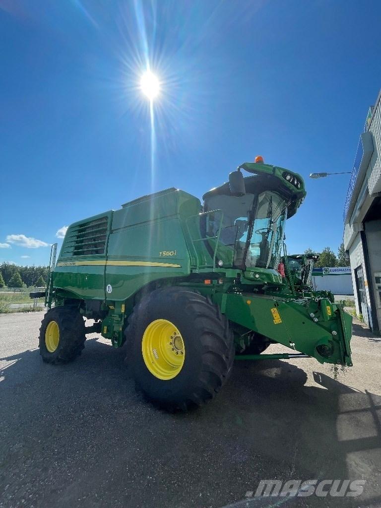 John Deere T 560 i Mietitrebbiatrici